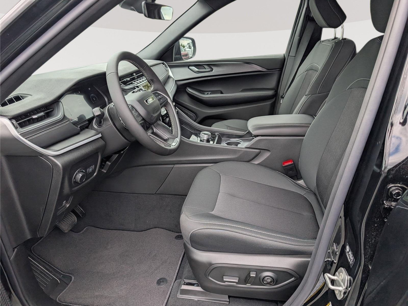 New 2026 Jeep Grand Cherokee Laredo AWD/4WD image 10
