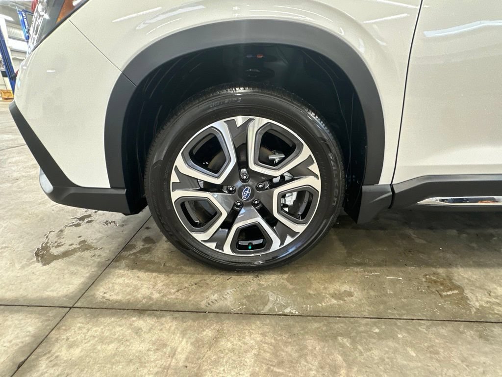 Certified 2026 Subaru Ascent Limited AWD/4WD image 31