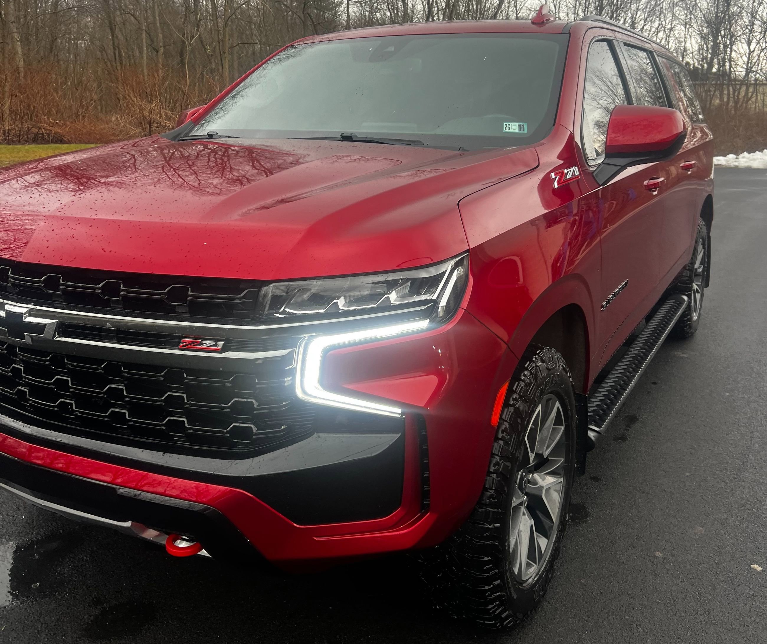 Used 2021 Chevrolet Suburban Z71 image 1