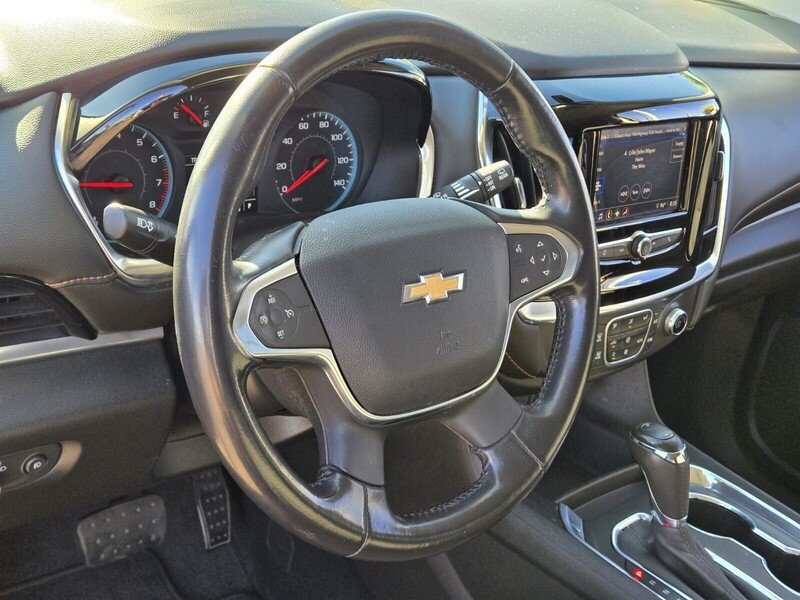 Used 2020 Chevrolet Traverse LT w/ LPO, Cargo Package FWD image 19