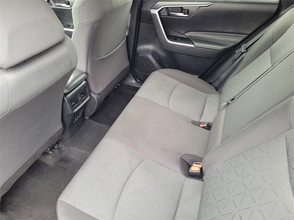 Used 2022 Toyota RAV4 XLE image 11