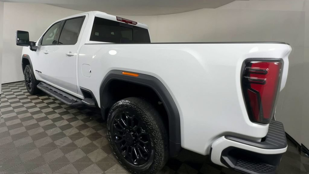 New 2026 GMC Sierra 2500 AT4 w/ Technology Package AWD/4WD image 9