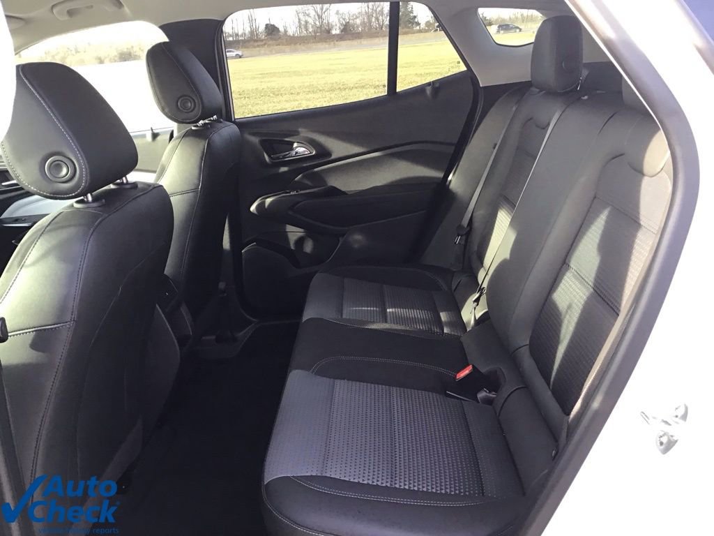 Used 2025 Chevrolet Trax LT image 13