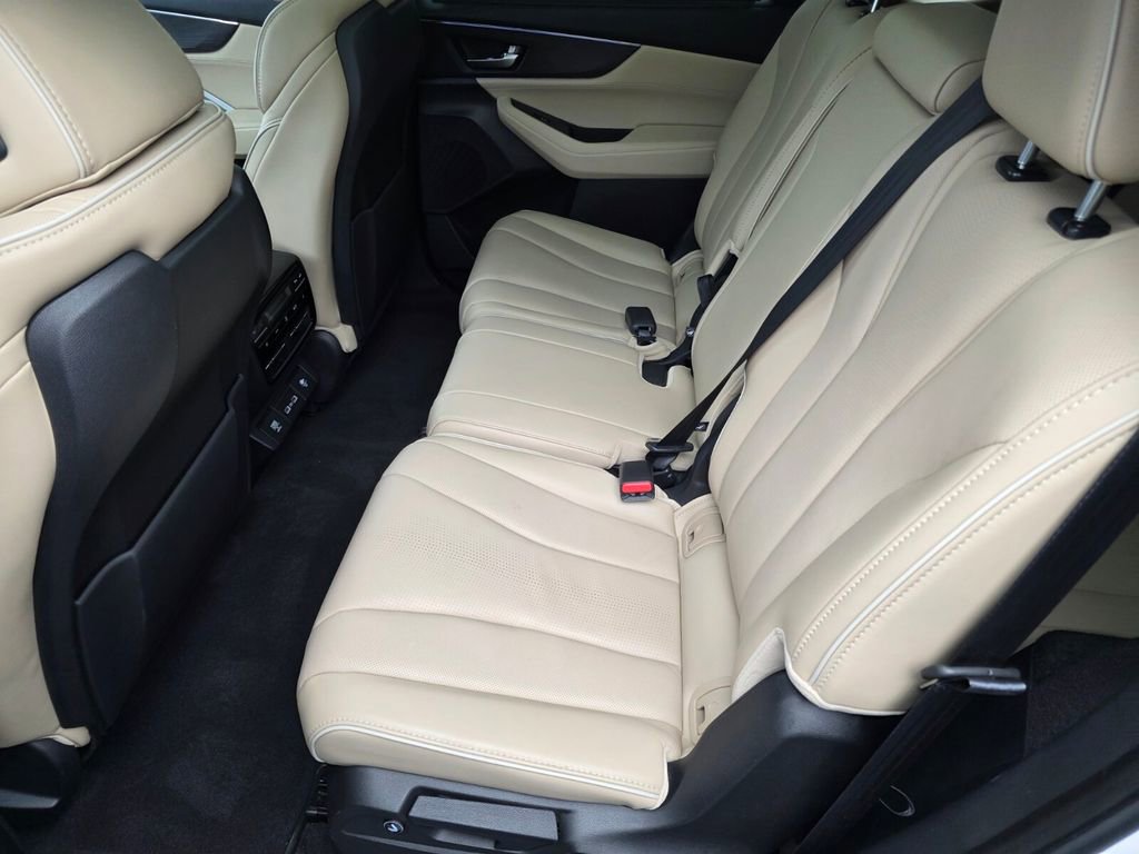 Used 2024 Acura MDX SH-AWD w/ Advance Package image 14