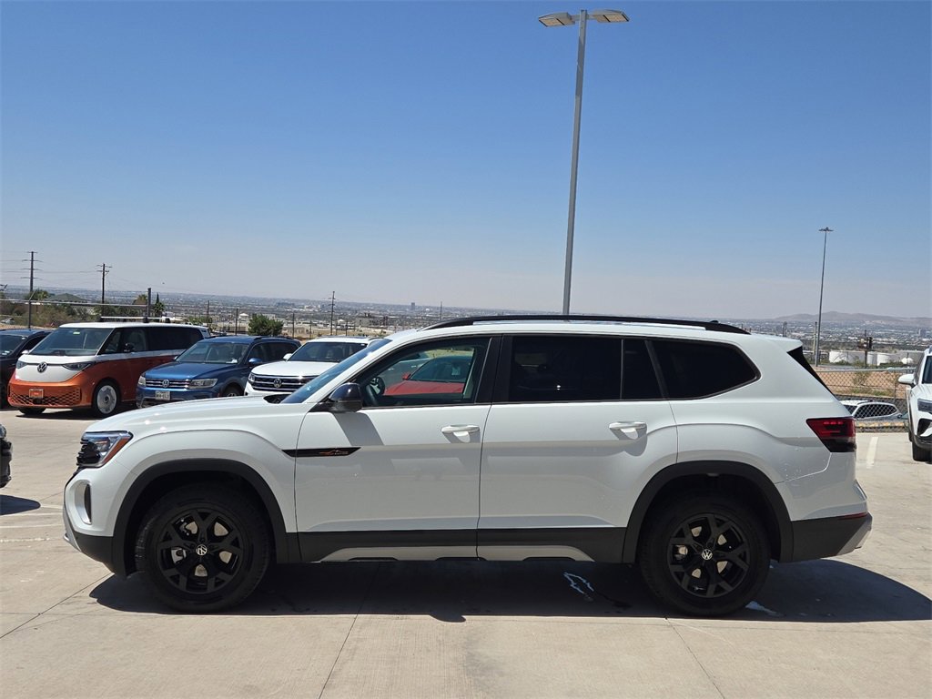 New 2025 Volkswagen Atlas Peak Edition SE image 6