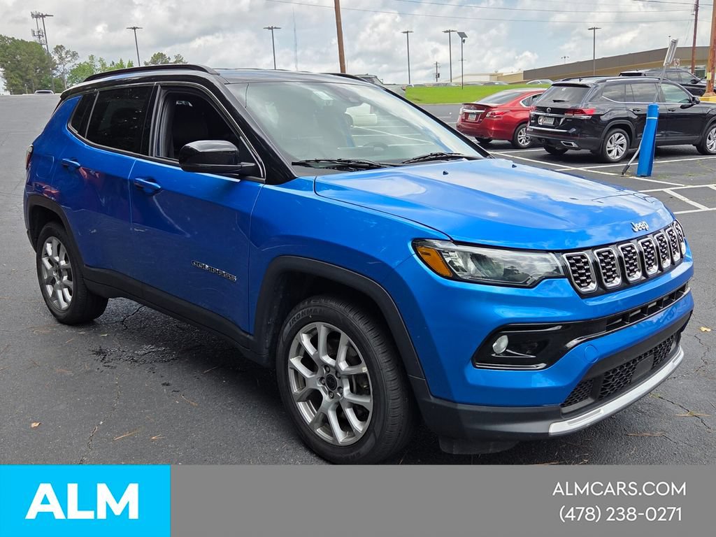Used 2025 Jeep Compass Limited AWD/4WD image 9