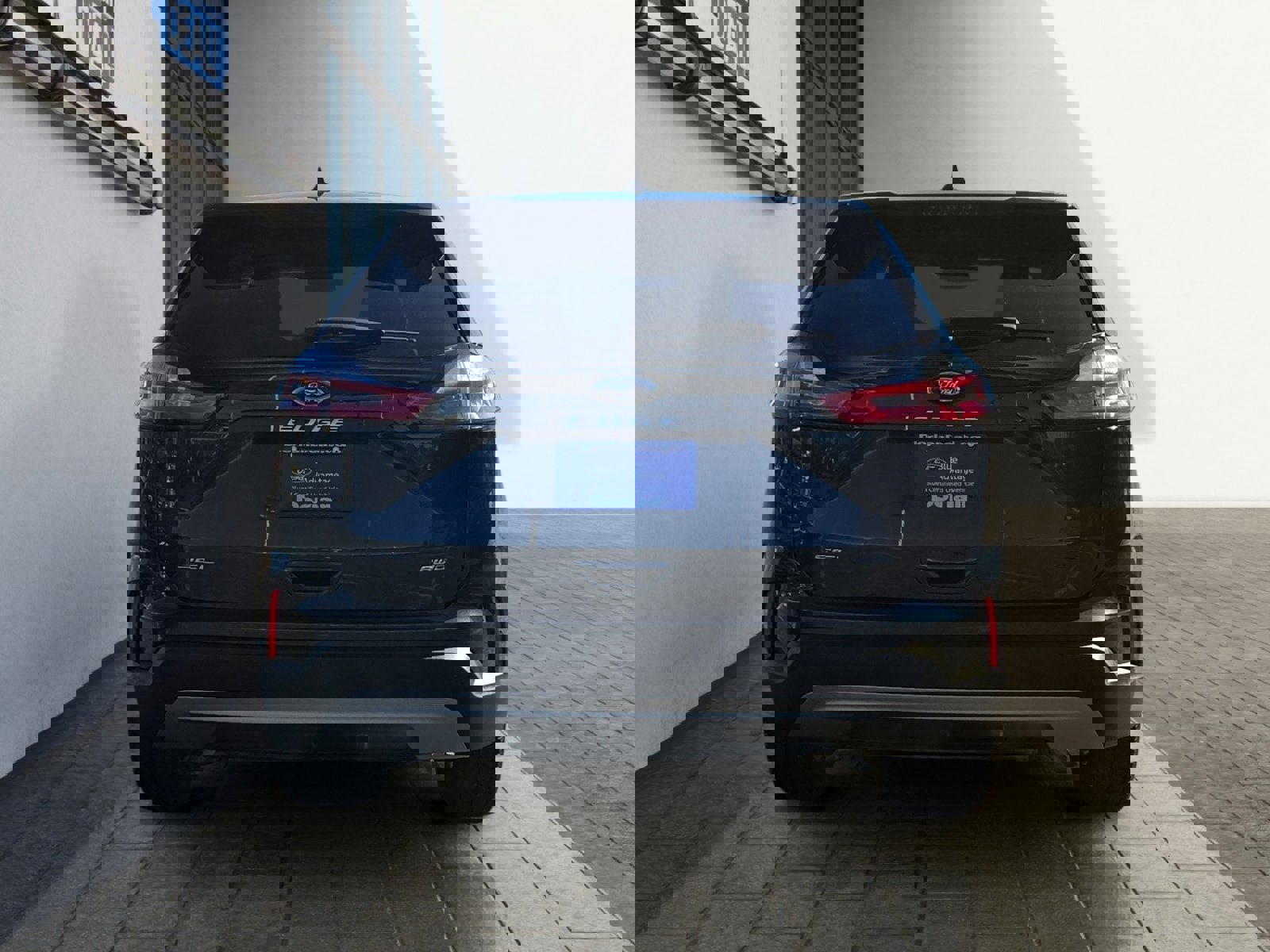 Certified 2023 Ford Edge SEL w/ Convenience Package image 4