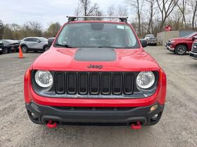 Used 2017 Jeep Renegade Trailhawk AWD/4WD image 2