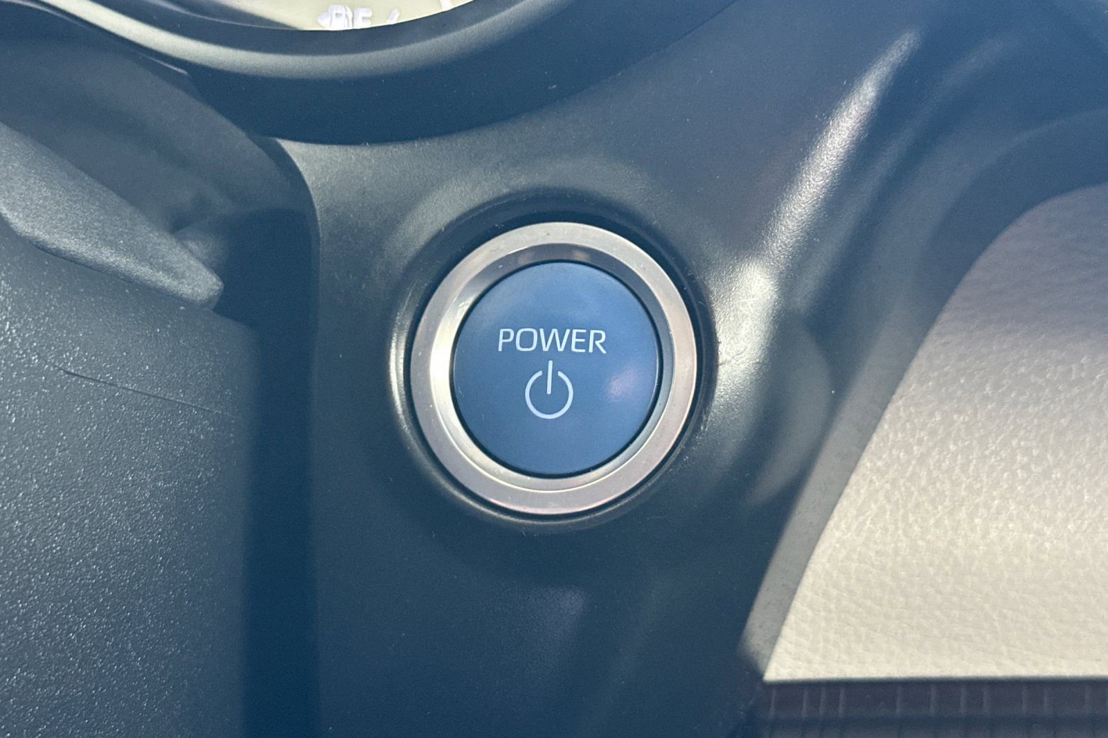 Certified 2023 Toyota Sienna LE FWD image 24