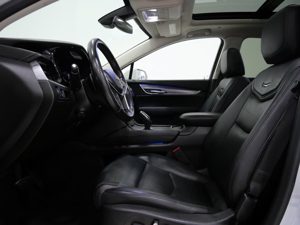 Used 2019 Cadillac XT5 Premium Luxury FWD image 13
