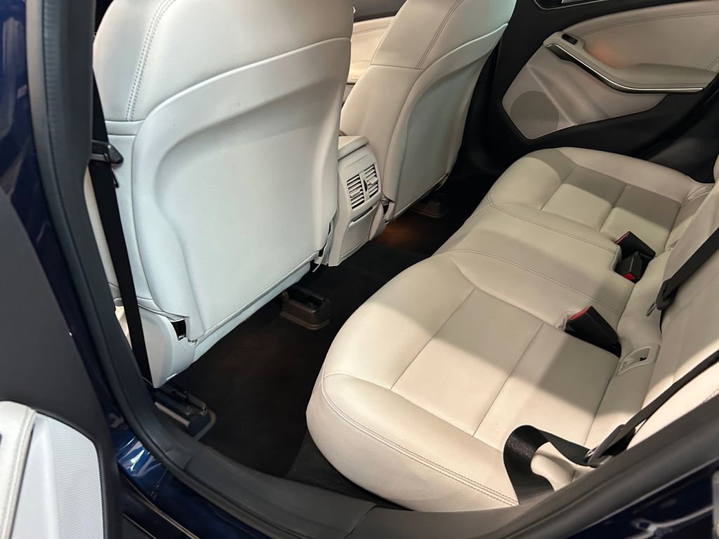 Used 2019 Mercedes-Benz GLA 250 4MATIC image 18