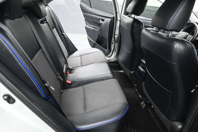 Used 2017 Toyota Corolla SE FWD image 2