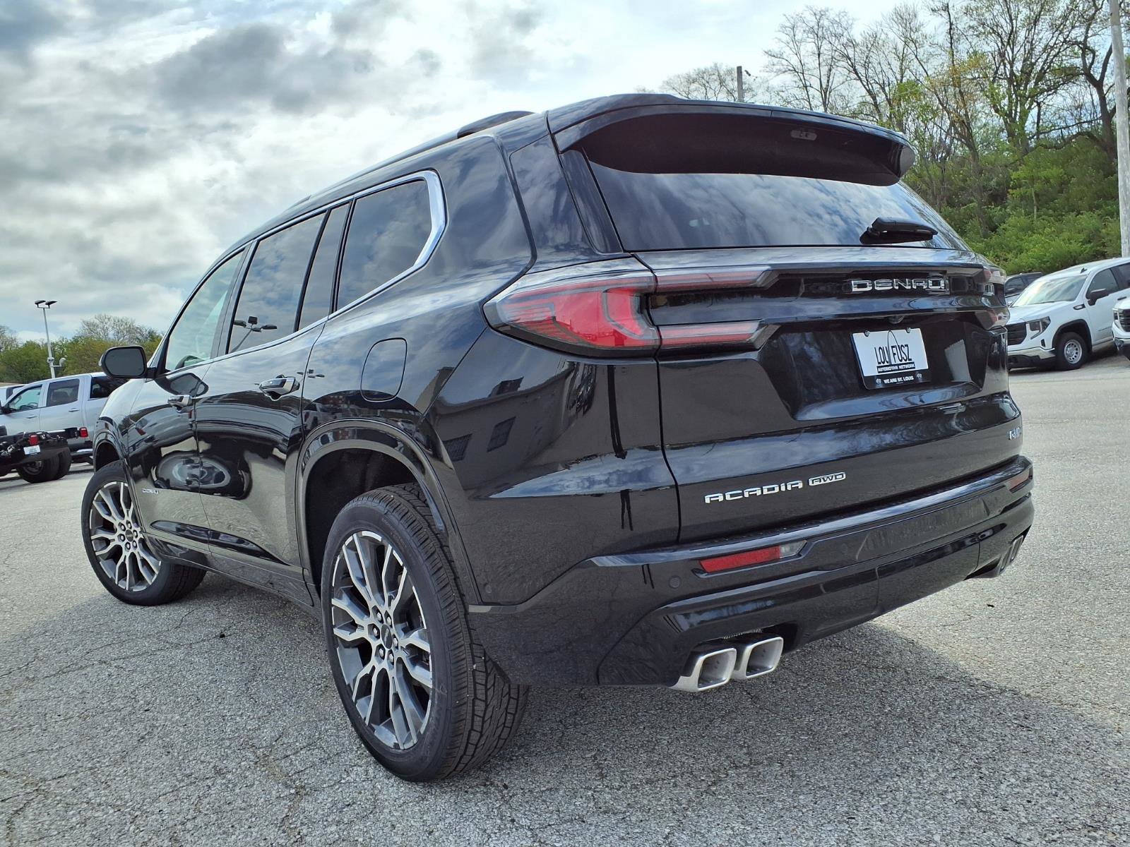 New 2026 GMC Acadia Denali Ultimate w/ LPO, All-Weather Package AWD/4WD image 30