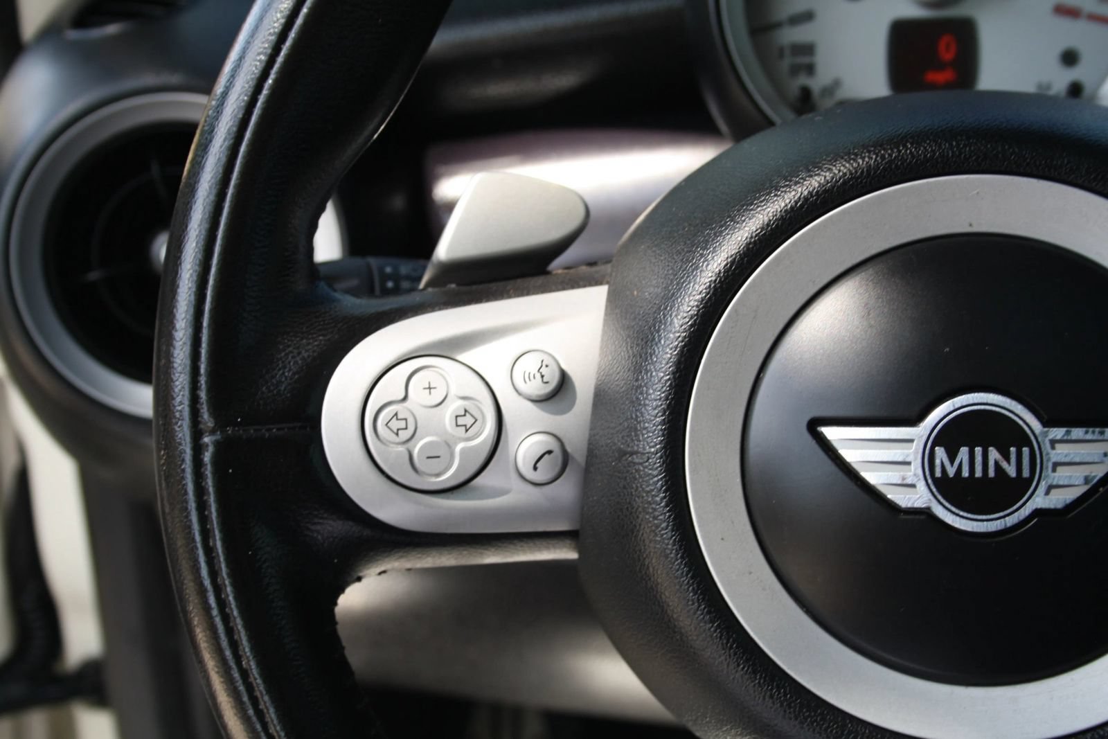 Used 2010 MINI Cooper S FWD image 12