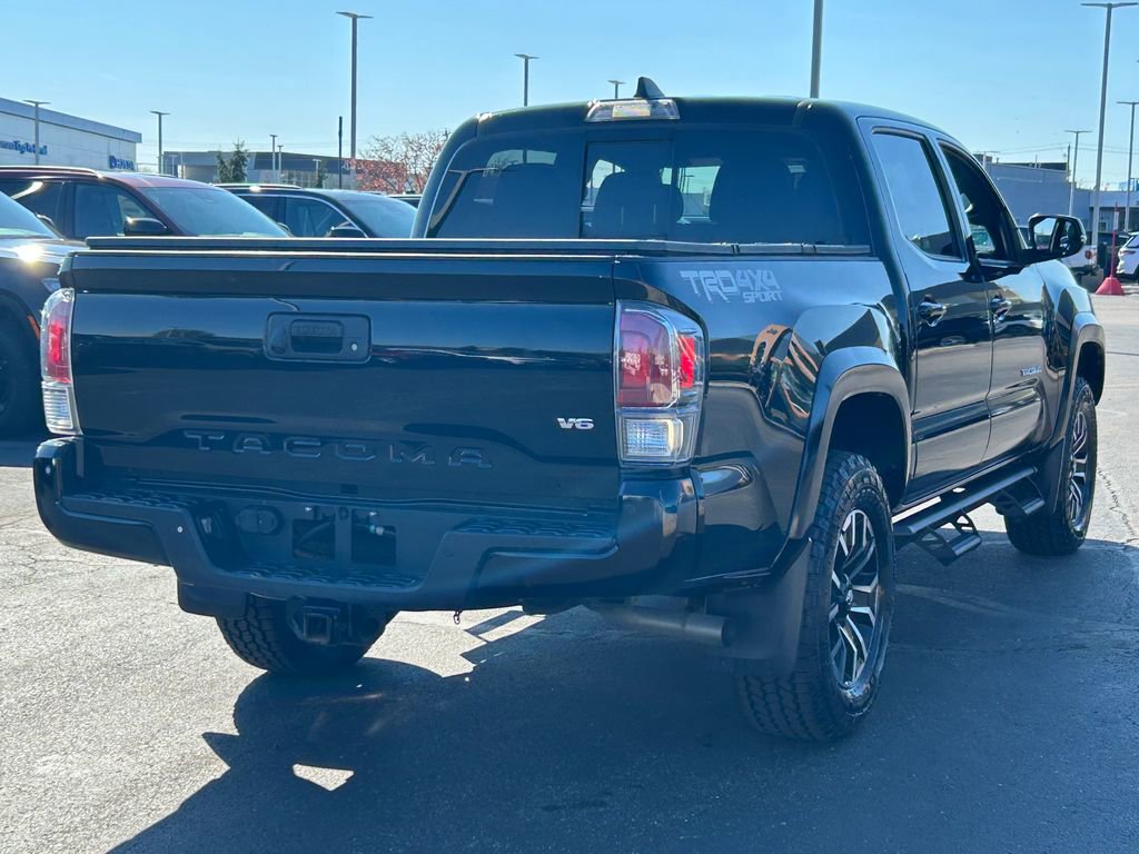 Used 2021 Toyota Tacoma TRD Sport w/ TRD Premium Sport Package image 7