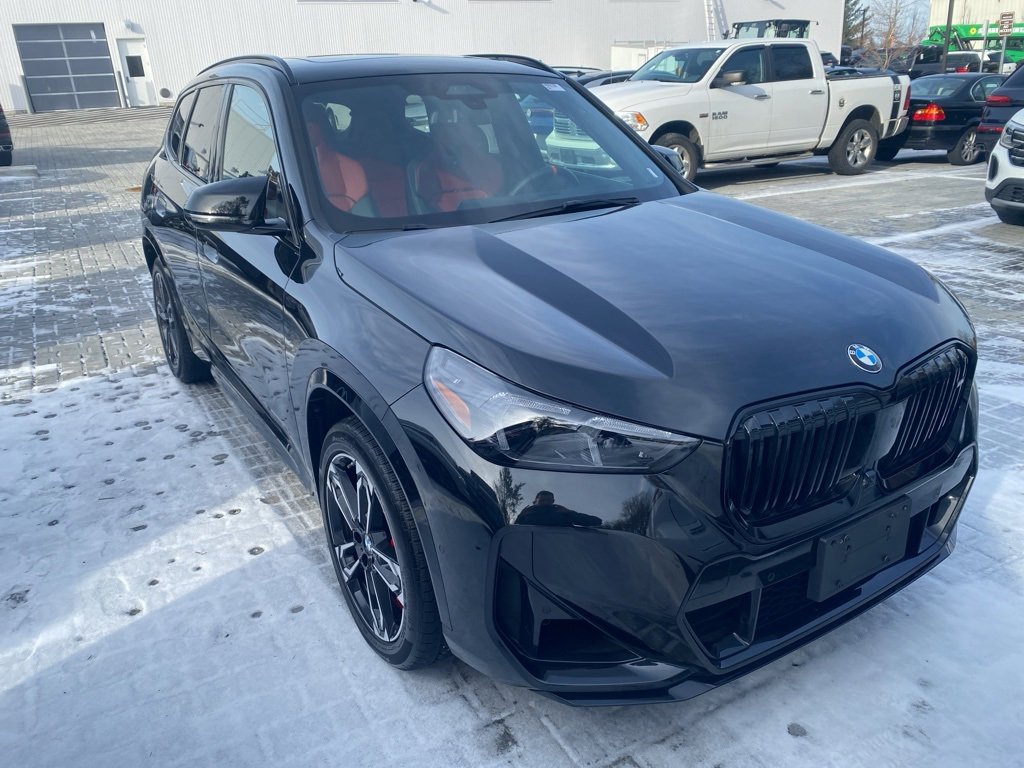 Used 2025 BMW X1 M35i w/ Premium Package image 3