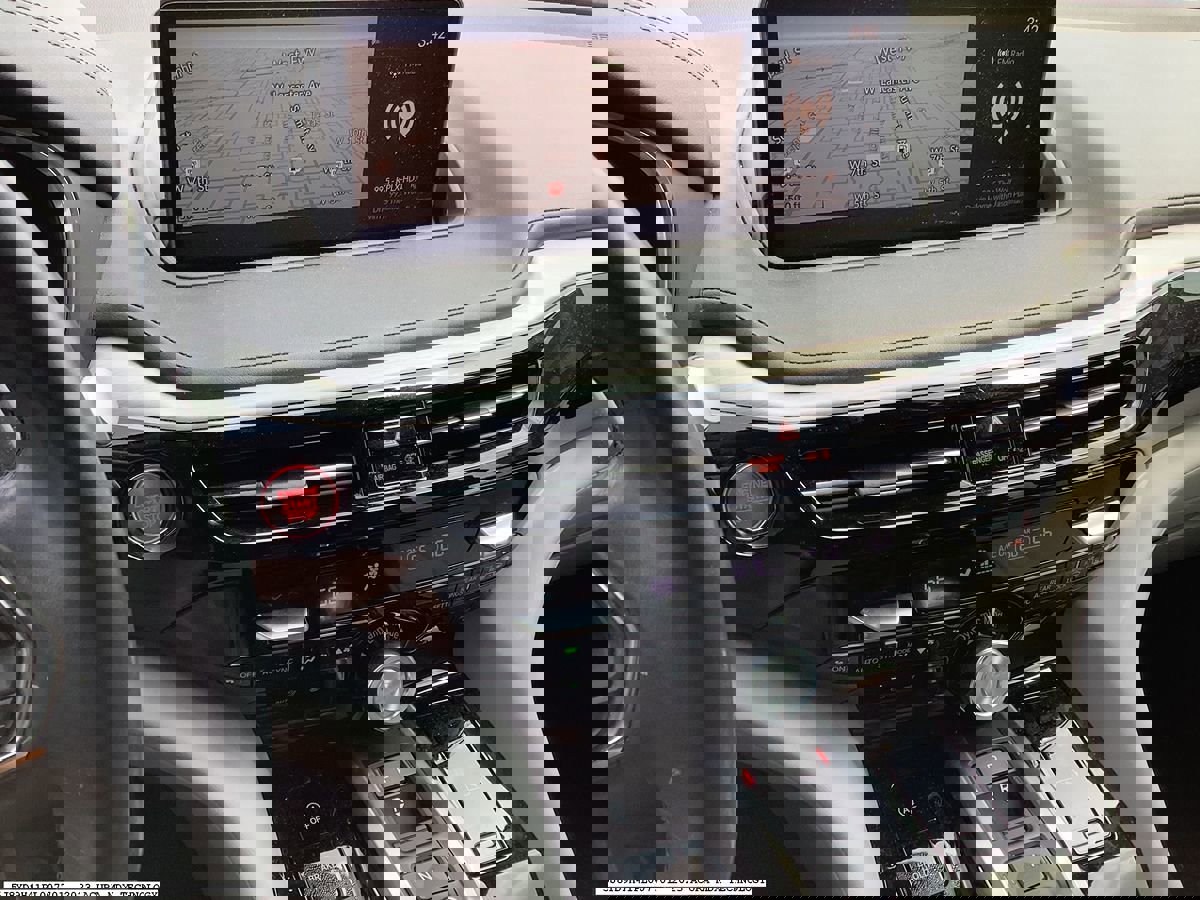 Used 2023 Acura MDX FWD w/ Technology Package image 8