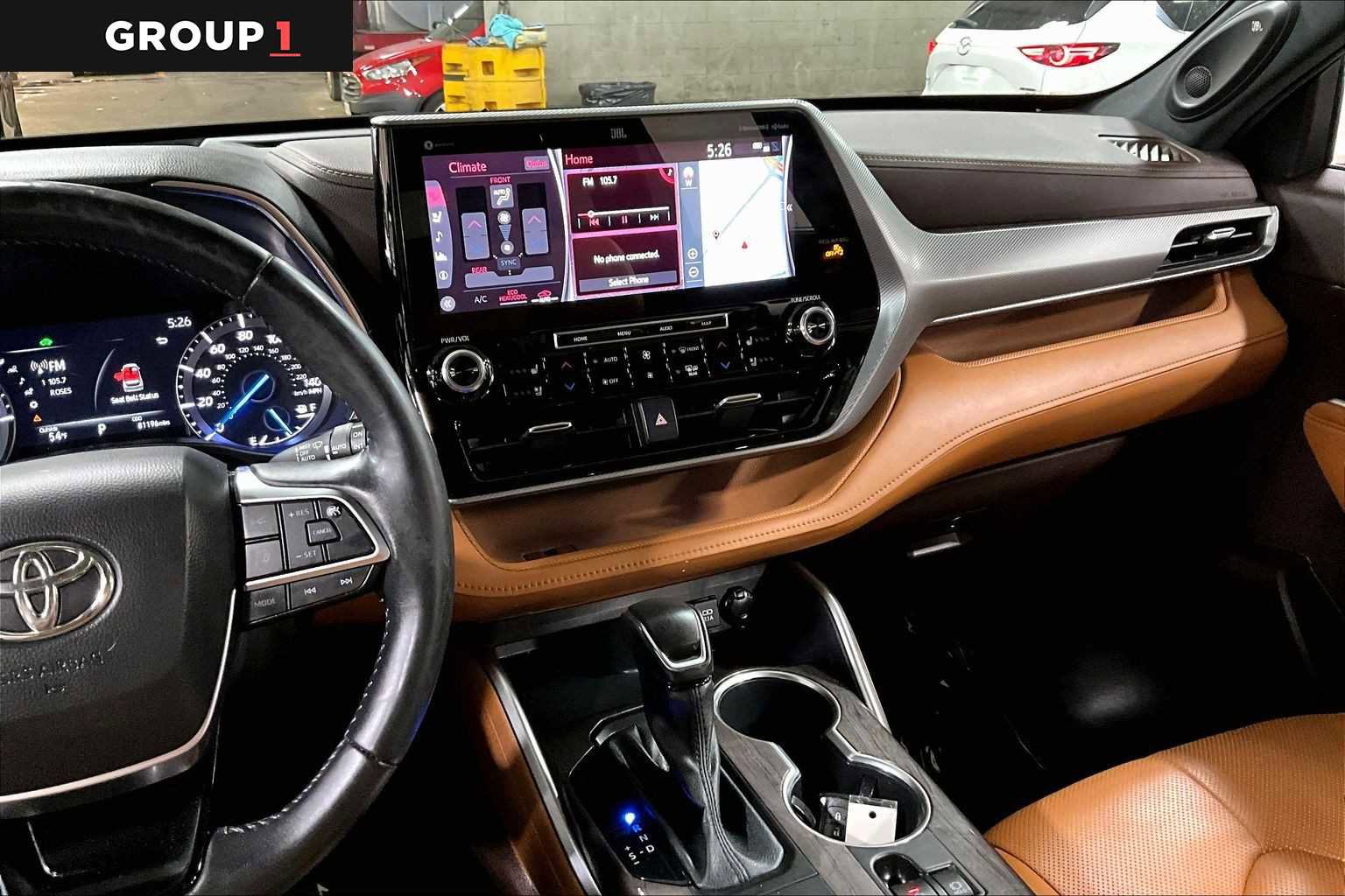 Used 2020 Toyota Highlander Platinum AWD/4WD image 7