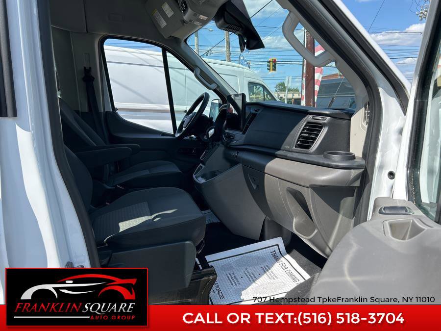 Used 2022 Ford Transit 350 XLT image 23