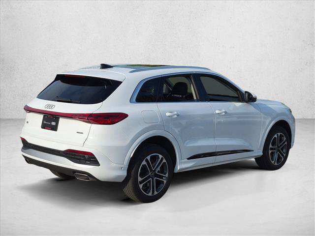 Certified 2025 Audi Q5 Premium w/ Convenience Package AWD/4WD image 5