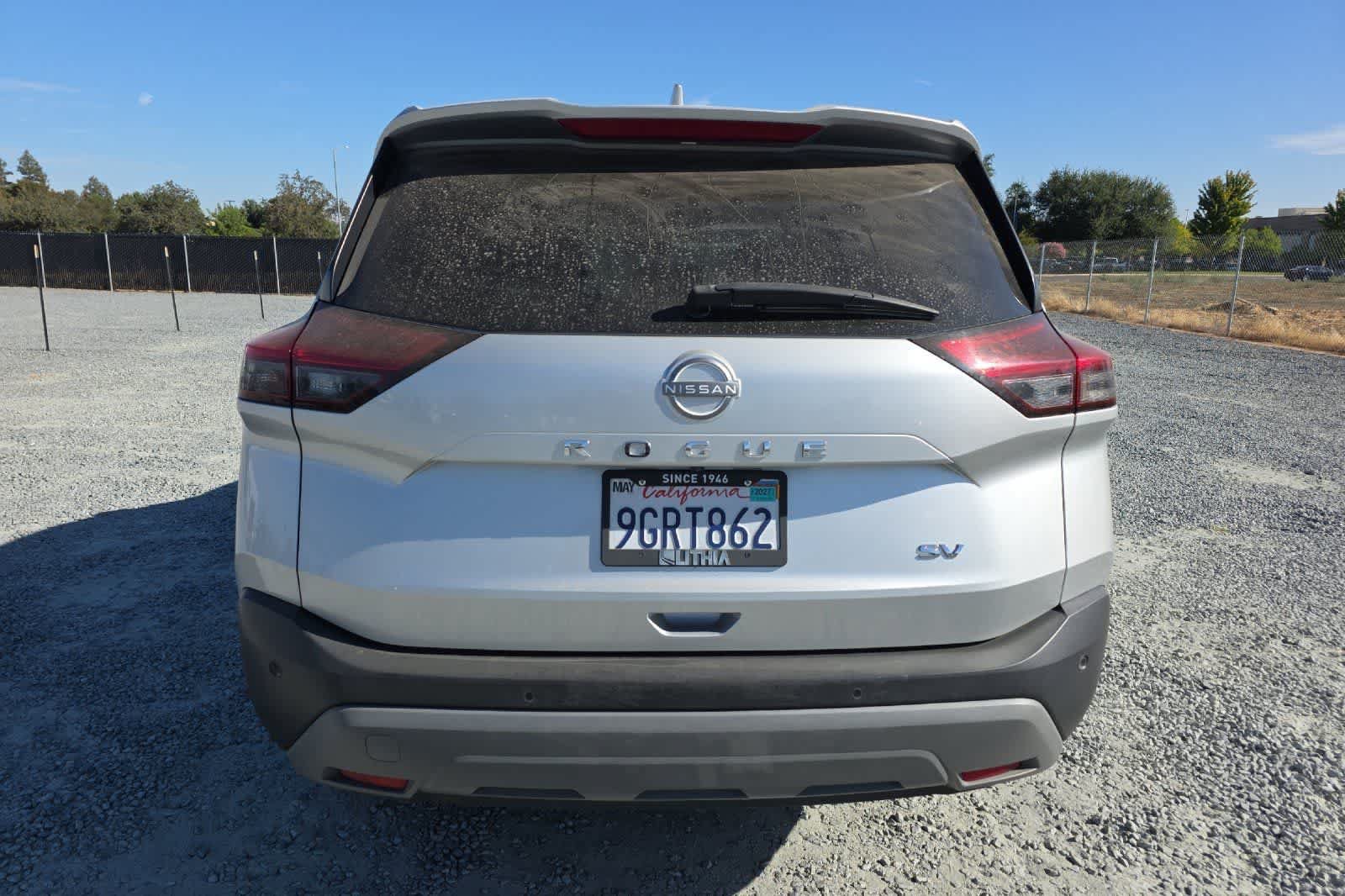 Used 2023 Nissan Rogue SV FWD image 8
