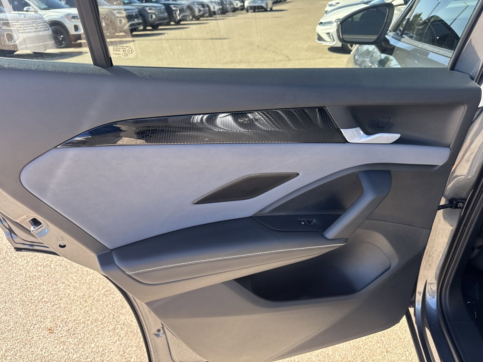 New 2026 Volkswagen Tiguan SE R-Line image 20