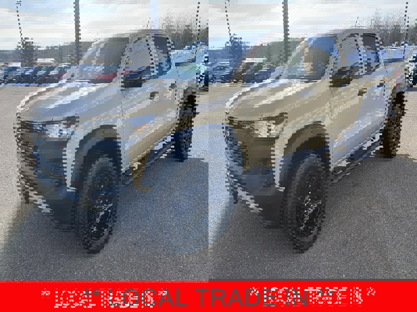 Used 2024 Chevrolet Colorado Trail Boss w/ Technology Package image 2