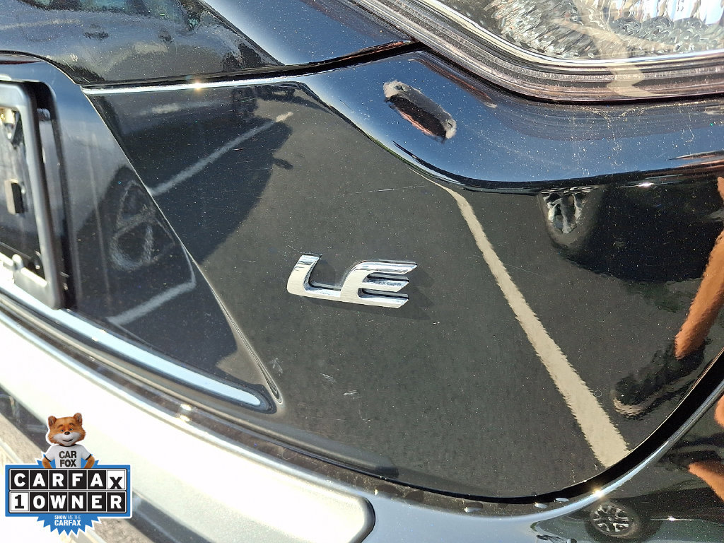 Used 2024 Toyota Corolla LE FWD image 30