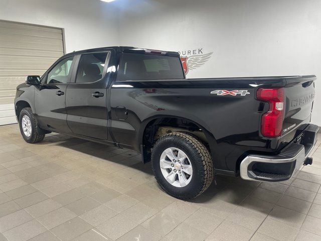 Used 2025 Chevrolet Silverado 1500 LT w/ Work Truck Package AWD/4WD image 4