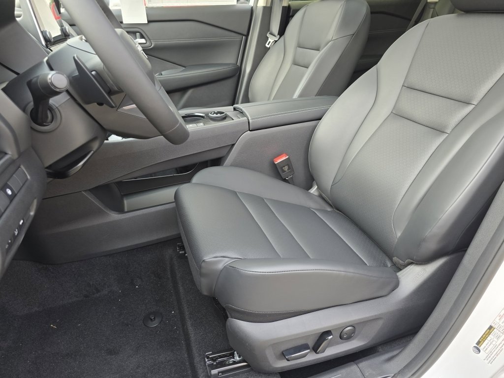 New 2026 Nissan Rogue SV w/ SV Premium Package image 15