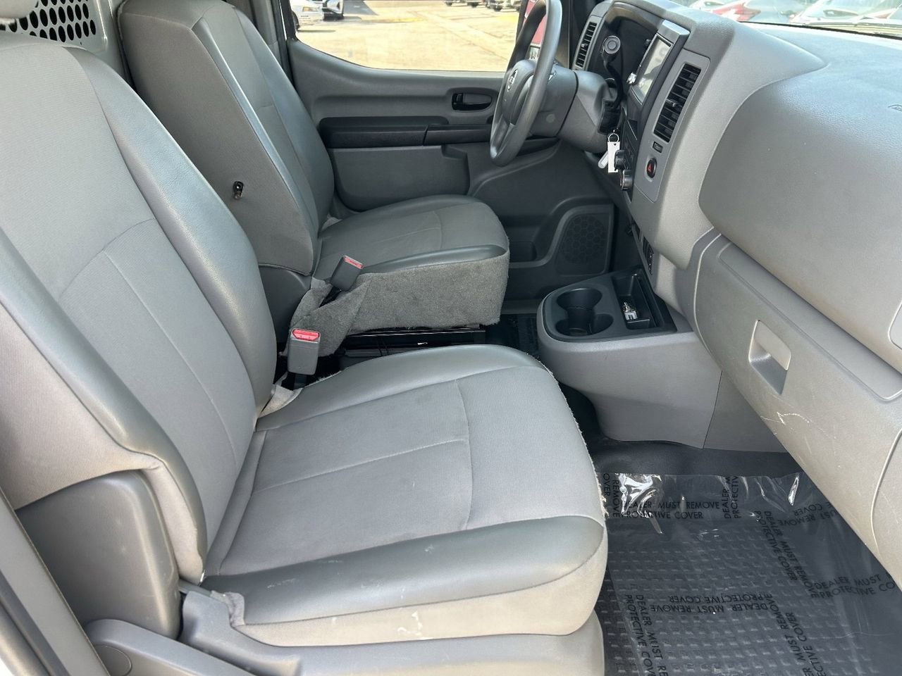 Used 2021 Nissan NV 2500 S image 9