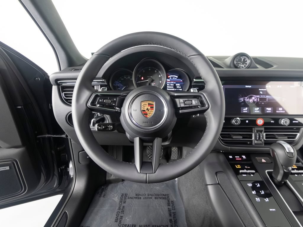 New 2026 Porsche Macan AWD/4WD image 22