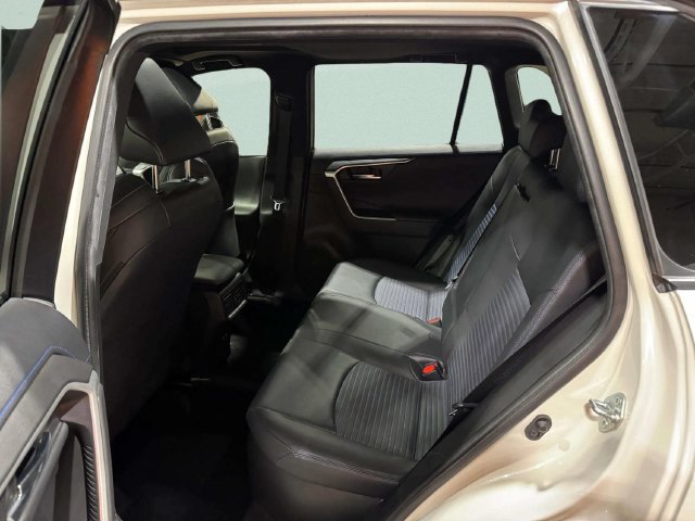 Used 2020 Toyota RAV4 XSE w/ XSE Grade Weather Package AWD/4WD image 26