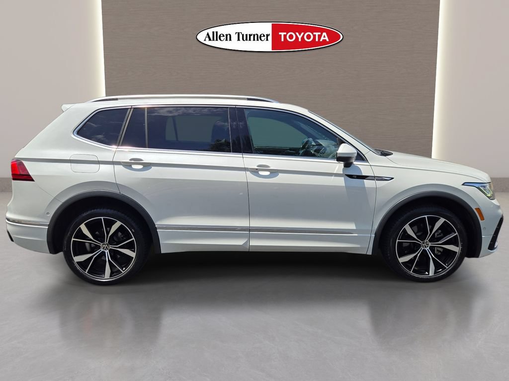 Used 2024 Volkswagen Tiguan SEL R-Line AWD/4WD image 5