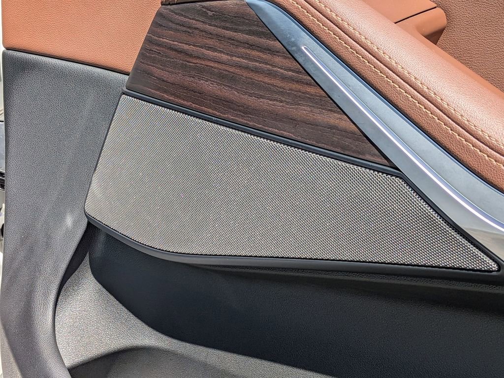 Used 2024 BMW X5 xDrive40i w/ Premium Package image 12