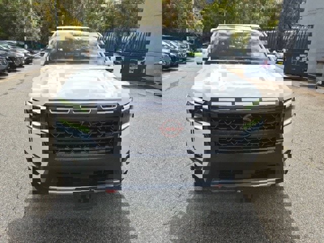 New 2026 Nissan Frontier PRO-4X w/ Pro-4x Convenience Package image 3