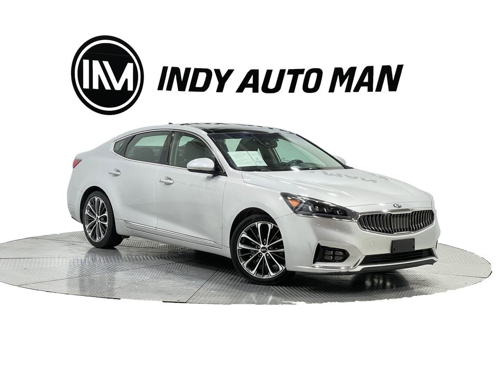Used 2018 Kia Cadenza Technology