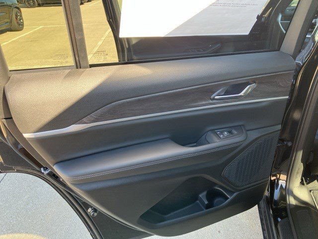 New 2025 Jeep Grand Cherokee L Limited w/ Trailer Tow Package image 21