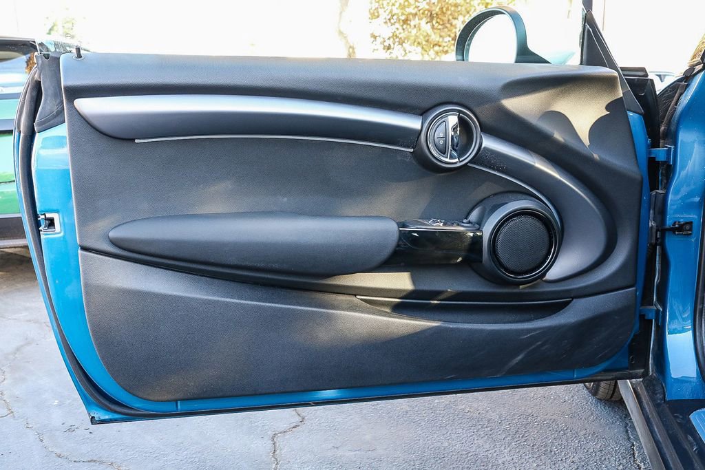 Used 2023 MINI Cooper S image 21