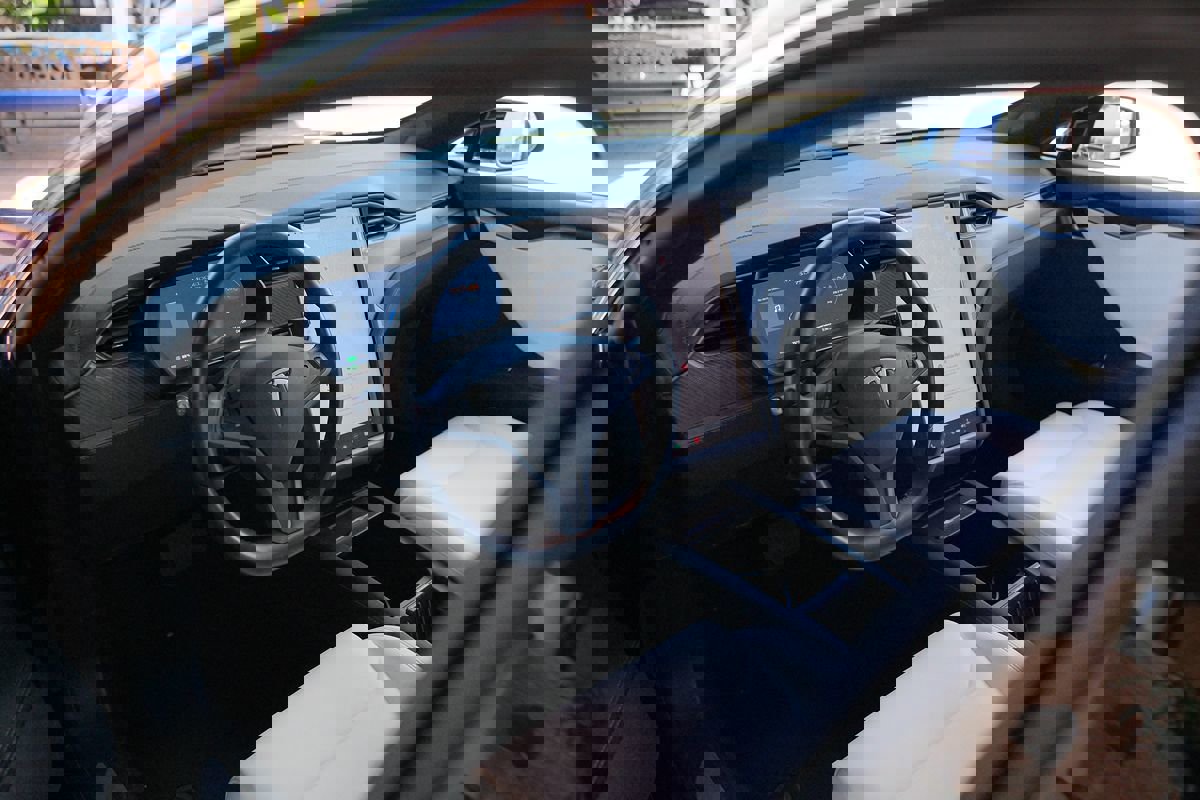 Used 2018 Tesla Model S 75D image 10