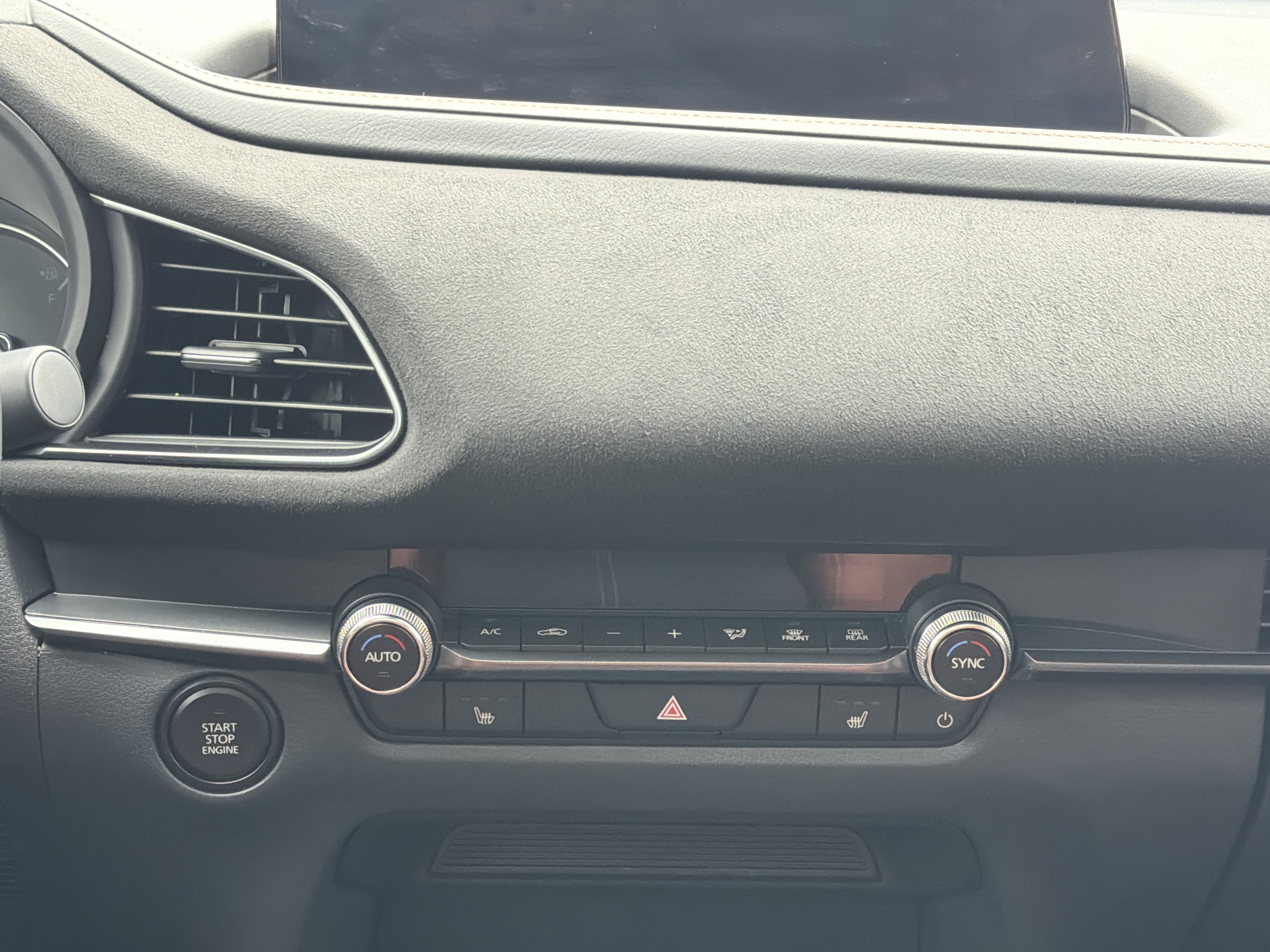 Used 2025 MAZDA CX-30 Carbon image 19