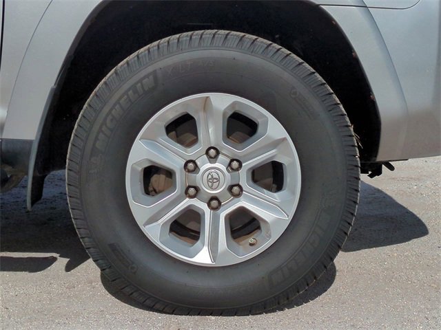 Used 2018 Toyota 4Runner SR5 Premium image 11