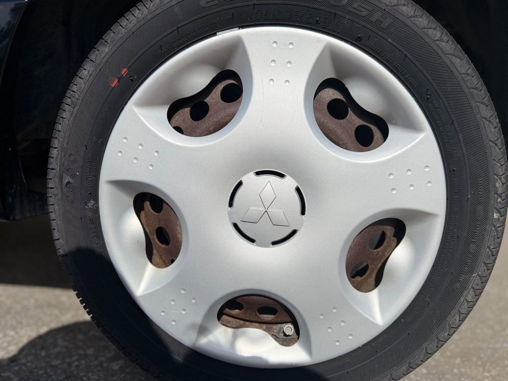 Used 2012 Mitsubishi i ES RWD image 10