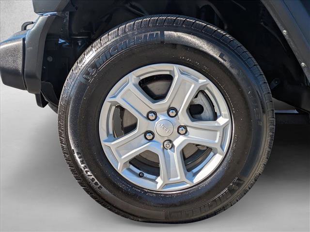 Used 2021 Jeep Wrangler Unlimited Sport image 24