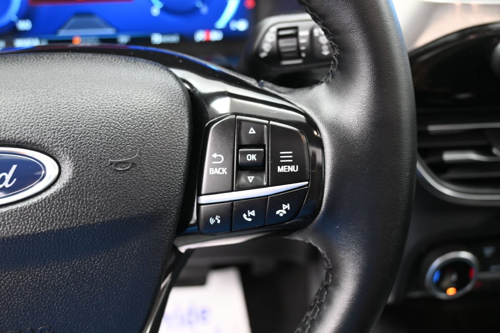 Used 2022 Ford Escape Titanium AWD/4WD image 21