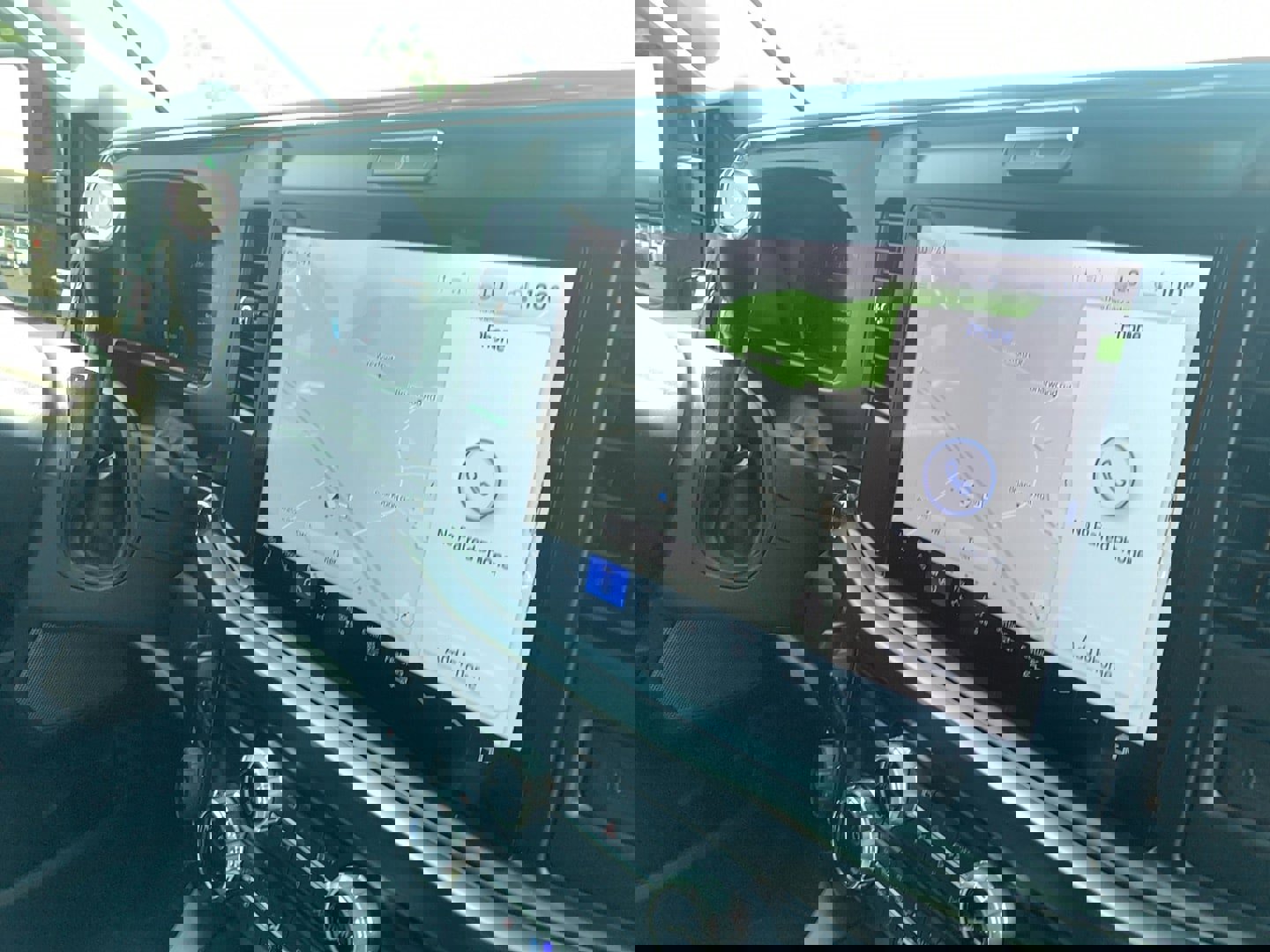 New 2025 Ford F450 Lariat image 24