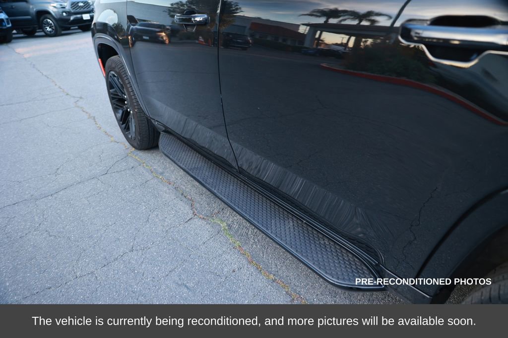 Used 2024 Jeep Wagoneer Series II image 15