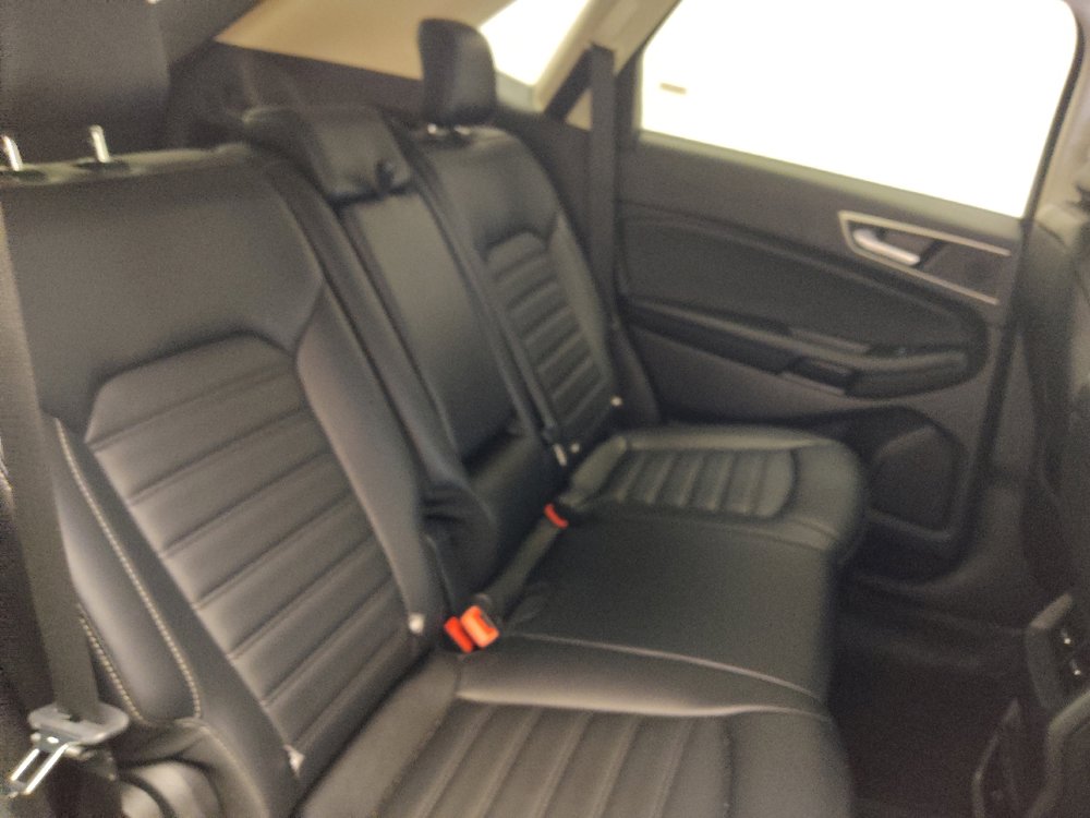 Used 2024 Ford Edge SEL image 19