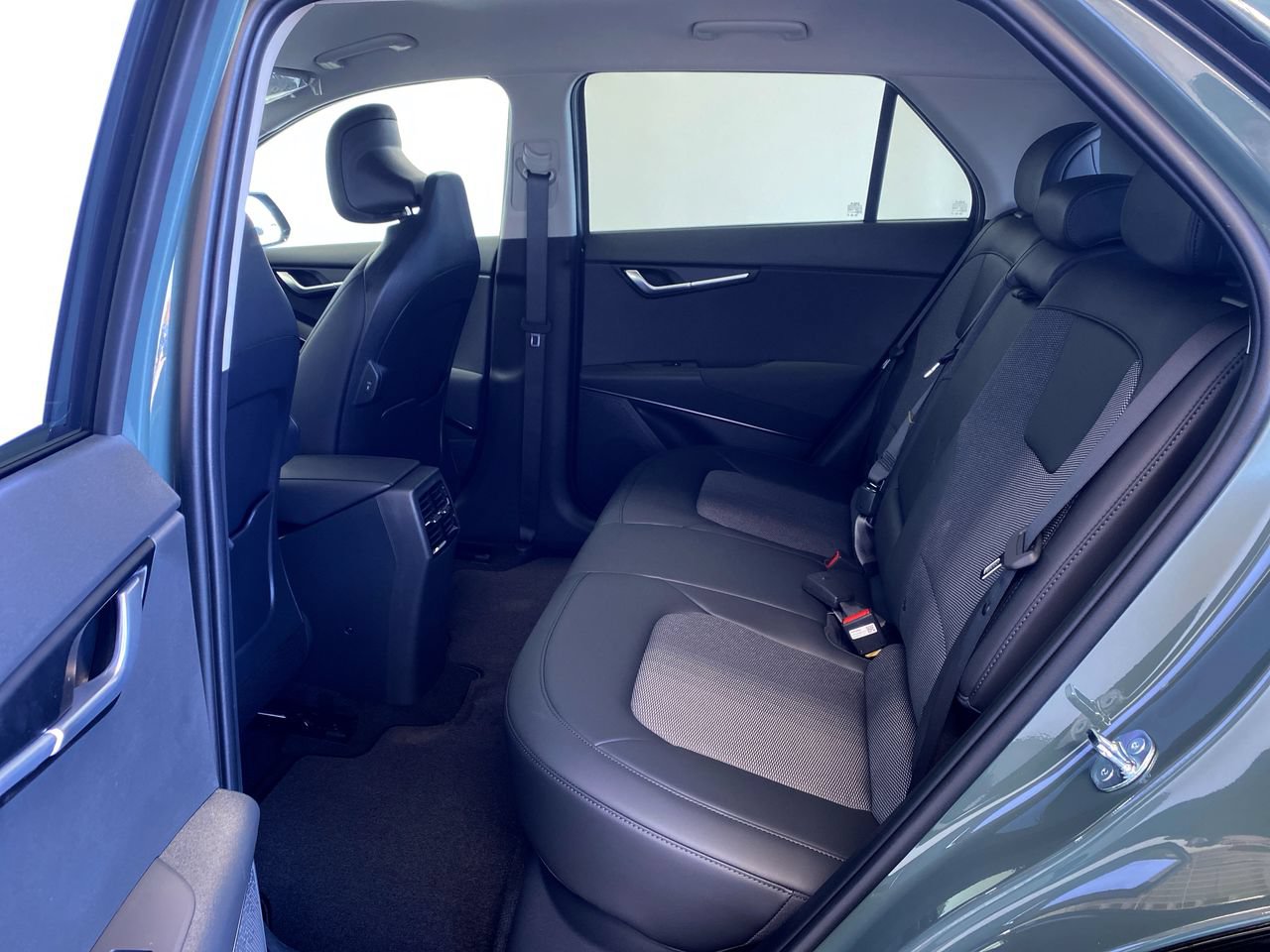 New 2026 Kia Niro Wind FWD image 33