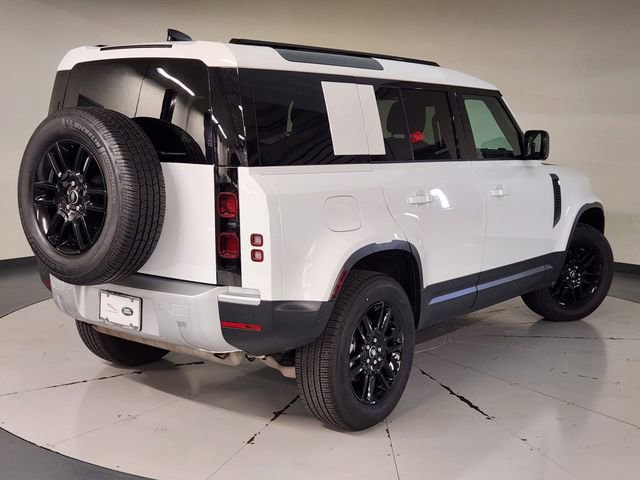 Used 2025 Land Rover Defender 110 S image 2